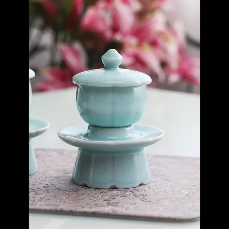 青磁の聖水杯、陶器製の仏像付き水杯、仏具、蓮華観音の供物用小 - Celadon Ceramic Cup のレビューと価格