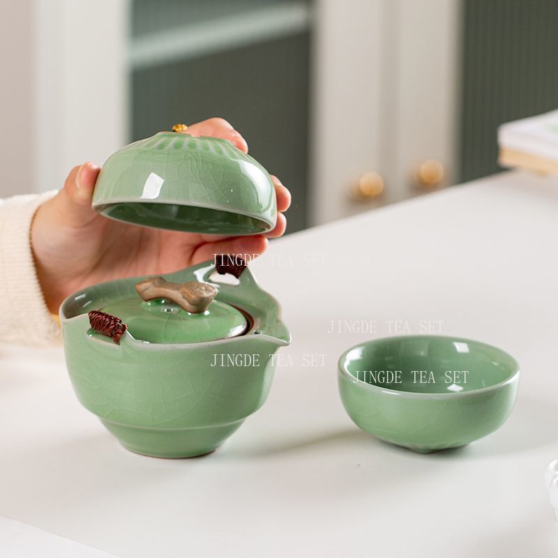 セラドン クラックルグレーズ トラベルティーセット 1ティー - Celadon Ceramic Cup のレビューと価格