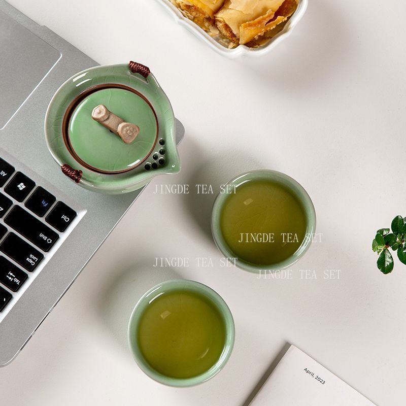 セラドン クラックルグレーズ トラベルティーセット 1ティー - Celadon Ceramic Cup のレビューと価格