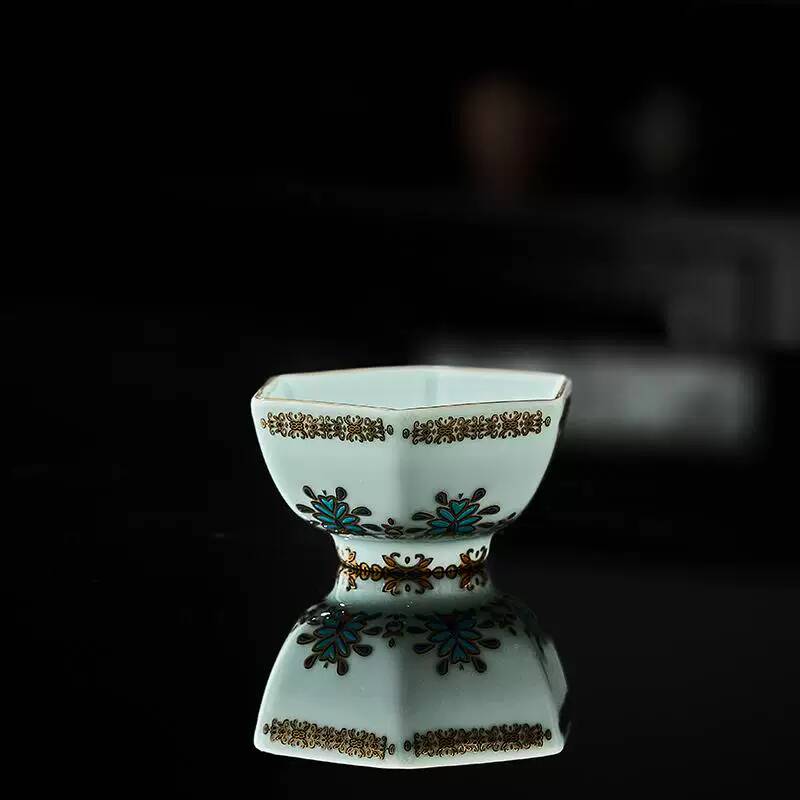 敦煌青磁個人用陶磁器マスターシングル高級レトロ試飲カップ、カ - Celadon Ceramic Cup のレビューと価格