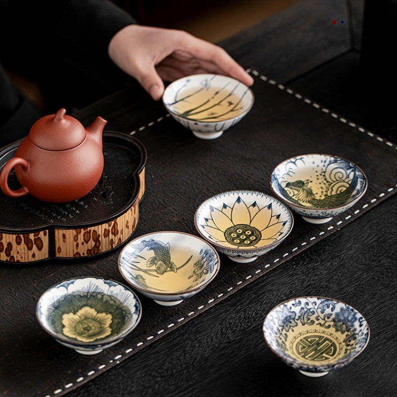 10個入り/箱 青と白の磁器茶碗 セラミックカンフー小茶碗  - Celadon Ceramic Cup のレビューと価格